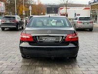 Gebraucht Mercedes E250 Avantgarde 204 PS (150 kW) 2010 Schwarz Limousine