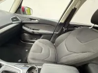 Gebraucht Ford S-MAX Titanium 179 PS (131 kW) 2016 Rot Van / Kleinbus