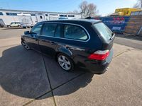 Gebraucht BMW 530 235 PS (172 kW) 2008 Blau Kombi