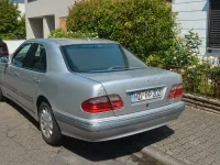 Gebraucht Mercedes E220 Elegance 143 PS (105 kW) 2000 Silber Limousine