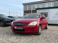 Gebraucht Kia Ceed 109 PS (80 kW) 2007 Rot Kleinwagen