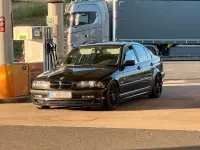 Gebraucht BMW 320 150 PS (110 kW) 1998 Schwarz Limousine