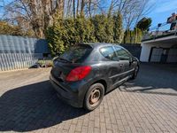 Gebraucht Peugeot 207 95 PS (69 kW) 2008 Schwarz Kleinwagen