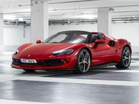 Gebraucht Ferrari 296 829 PS (609 kW) 2023 Rosso corsa Cabrio