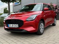 Gebraucht Suzuki Swift Club 83 PS (61 kW) 2025 Rot Kleinwagen