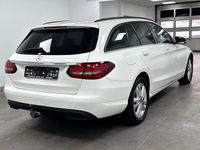 Gebraucht Mercedes C180 122 PS (89 kW) 2019 Weiß Kombi