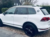 Gebraucht VW Touareg Edition 262 PS (192 kW) 2018 Weiß SUV