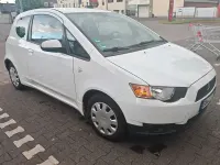 Begagnad Mitsubishi Colt 75 HK (55 kW) 2012 Vit Halvkombi