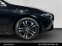 Gebraucht Mercedes A180 Advanced 136 PS (100 kW) 2023 Kosmosschwarz Limousine