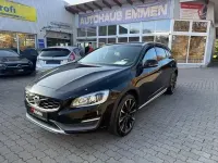 Gebraucht Volvo V60 CC Summum 190 PS (139 kW) 2016 Schwarz Kombi