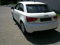 Gebraucht Audi A1 Attraction 86 PS (63 kW) 2012 Weiß Kleinwagen