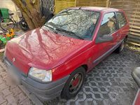 Gebraucht Renault Clio 54 PS (39 kW) 1996 Rot Kleinwagen