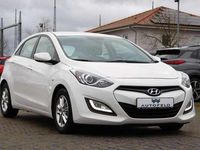 Gebraucht Hyundai i30 Edition 135 PS (99 kW) 2013 Weiß Limousine