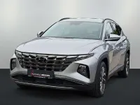 Gebraucht Hyundai Tucson 179 PS (131 kW) 2023 Shimmering silver / met SUV