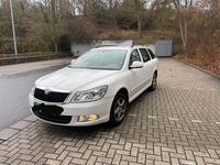 Gebraucht Skoda Octavia 140 PS (102 kW) 2013 Weiß Kombi