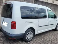 Second-hand VW Caddy Maxi 102 CP (75 kW) 2019 Alb Monovolum