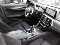 Gebraucht BMW 530 M Sport 252 PS (185 kW) 2021 Black sapphire metallic Kombi