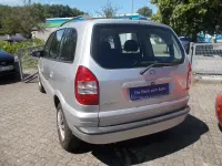 Gebraucht Opel Zafira 125 PS (91 kW) 2004 Silber Van / Kleinbus