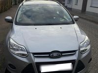 Gebraucht Ford Focus 2012 Grau Kombi