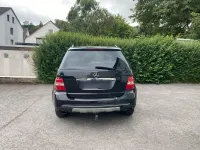 Gebraucht Mercedes ML280 190 PS (139 kW) 2006 Schwarz SUV
