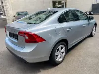 Gebraucht Volvo S60 Summum 179 PS (131 kW) 2011 Blau Limousine