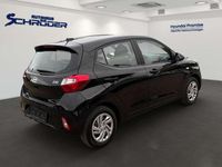 Gebraucht Hyundai i10 Select 63 PS (46 kW) 2024 Schwarz Kleinwagen