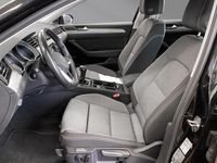 Gebraucht VW Passat Business 150 PS (110 kW) 2024 Kombi