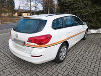 Gebraucht Opel Astra 2012 Weiß Kombi