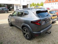 Neu Dacia Duster Journey 131 PS (96 kW) 2025 Grau SUV