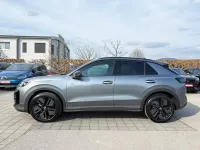 Neu VW T-Roc Sound 150 PS (110 kW) 2026 Wolf grey metallic SUV