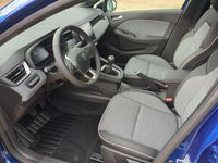 Neu Renault Clio V Techno 91 PS (66 kW) 2025 Blau Limousine