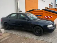 Gebraucht Audi A4 101 PS (74 kW) 1998 Blau Limousine