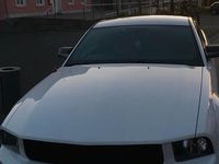 Gebraucht Ford Mustang GT Premium 305 PS (224 kW) 2006 Weiß Coupé