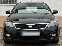 Gebraucht Kia Ceed 90 PS (66 kW) 2010 Grau Kleinwagen