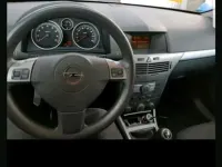 Gebraucht Opel Astra 90 PS (66 kW) 2004 Schwarz Limousine