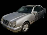 Używany Mercedes E230 Elegance 150 KM (110 kW) 1996 Srebrny Sedan/Limuzyna
