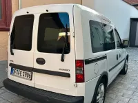 Używany Opel Combo 90 KM (66 kW) 2010 Minivan