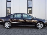 Gebraucht VW Phaeton 245 PS (180 kW) 2014 Violet Limousine