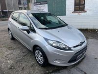 Gebraucht Ford Fiesta Trend 60 PS (44 kW) 2009 Silber Limousine