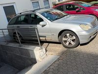 Gebraucht Mercedes C220 143 PS (105 kW) 2002 Silber Limousine