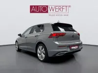 Gebraucht VW Golf VIII Style 131 PS (96 kW) 2024 Grau Limousine