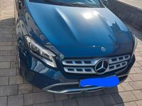 Gebraucht Mercedes GLA220 170 PS (125 kW) 2019 Blau SUV