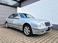 Gebraucht Mercedes E240 Classic 170 PS (125 kW) 2001 Silber Limousine