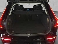 Gebraucht Volvo XC60 Plus 250 PS (183 kW) 2024 Onyx black metallic SUV