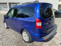 Gebraucht Ford Tourneo Courier Titanium 101 PS (74 kW) 2017 Indicblau metallic Van / Kleinbus