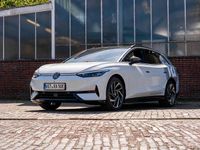 Gebraucht VW ID.7 Pro 210 kW (286 PS) 2025 Weiß Kombi