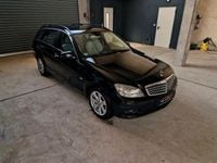 Gebraucht Mercedes C180 156 PS (114 kW) 2010 Schwarz Kombi