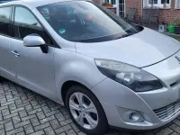 Gebraucht Renault Grand Scénic III Dynamique 131 PS (96 kW) 2010 Silber Van / Kleinbus