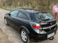 Gebraucht Opel Astra GTC 90 PS (66 kW) 2008 Schwarz Coupé