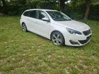 Gebraucht Peugeot 308 120 PS (88 kW) 2016 Weiß Kombi